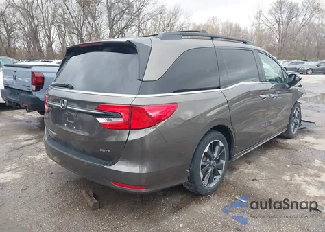 2021 Honda Odyssey Elite z USA, uszkodzony, nr VIN 5FNRL6H98MB010450